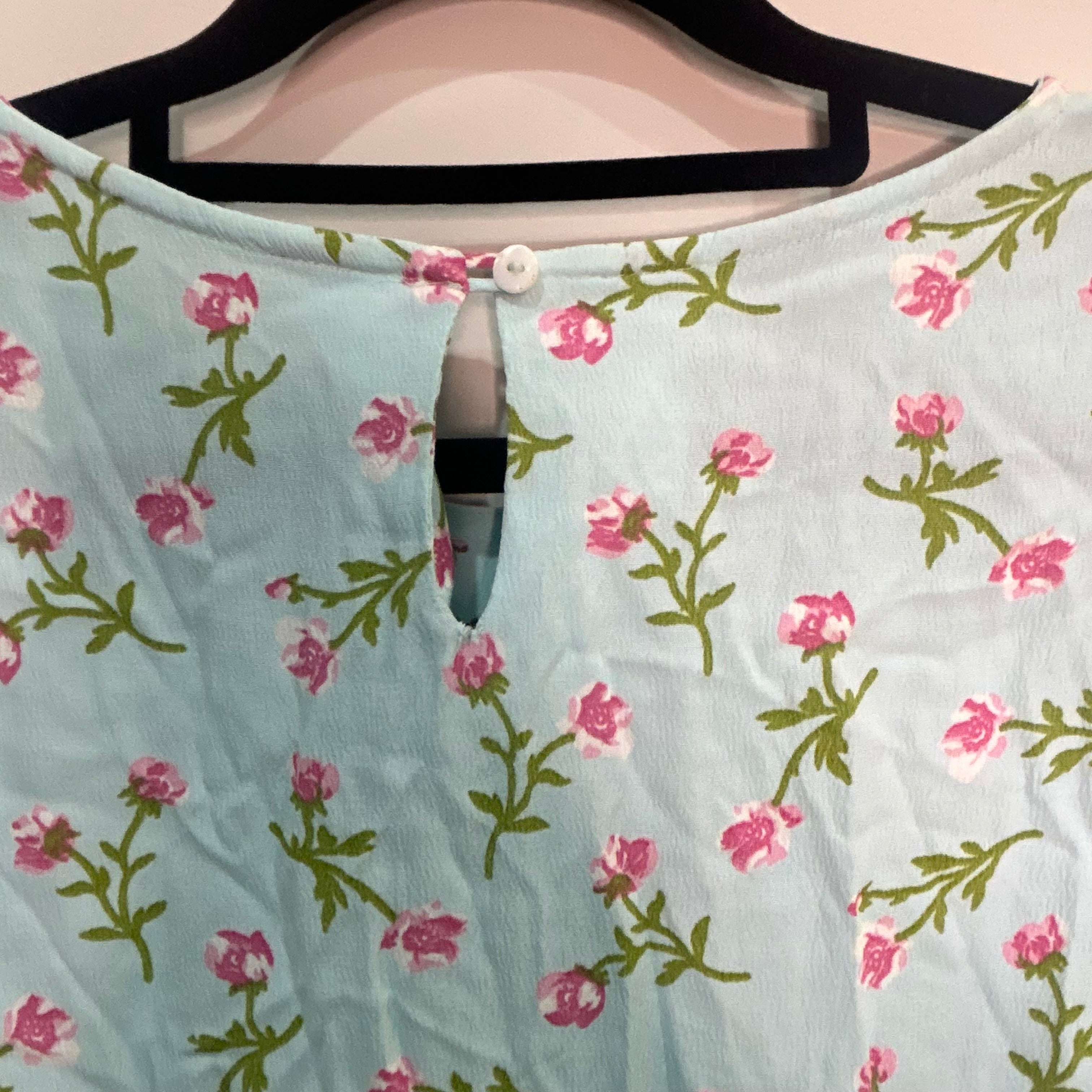 Resort report dress size 16