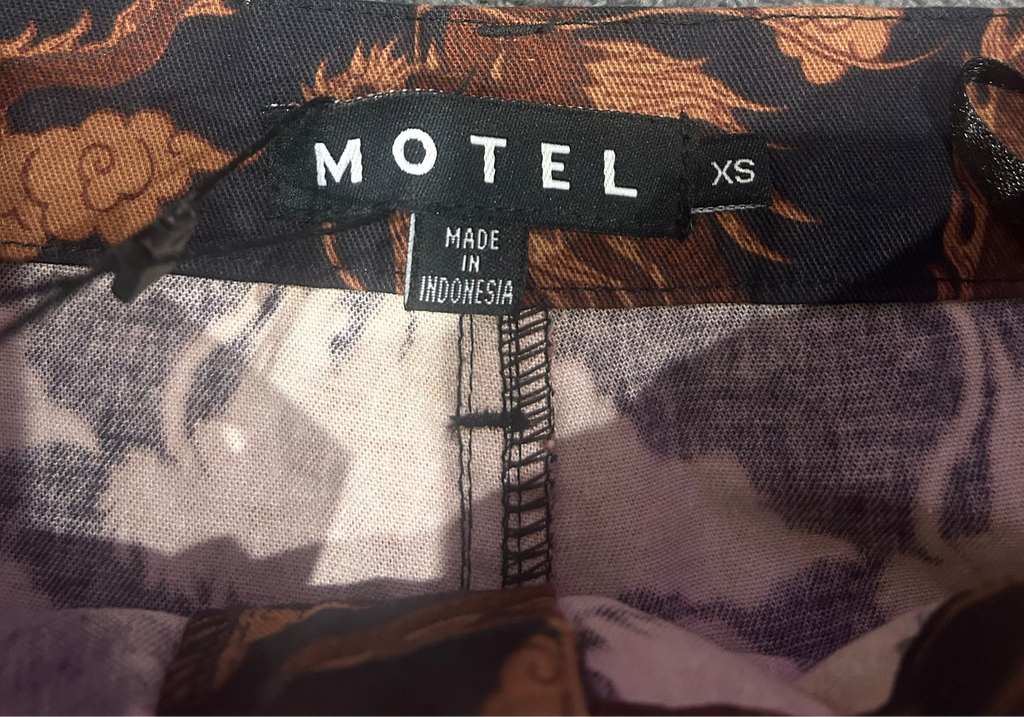MOTEL size XS Dragon Pants